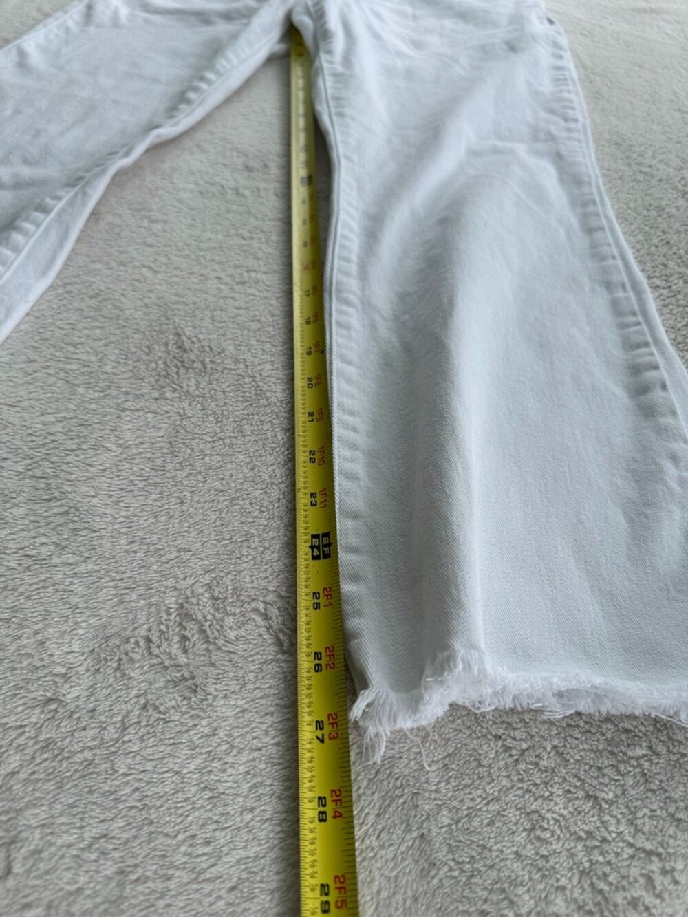 Kut From The Cloth Nikki Mid Rise Ankle Flare White Jeans Size 8 - Picture 8 of 13